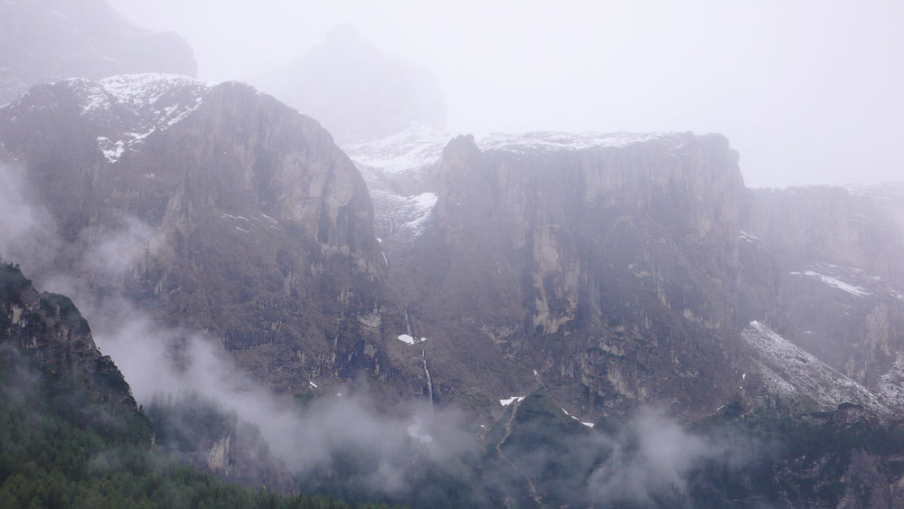 piz boe009.JPG - Wettersturz wie aus dem Bilderbuch! Schnee bis 1600m